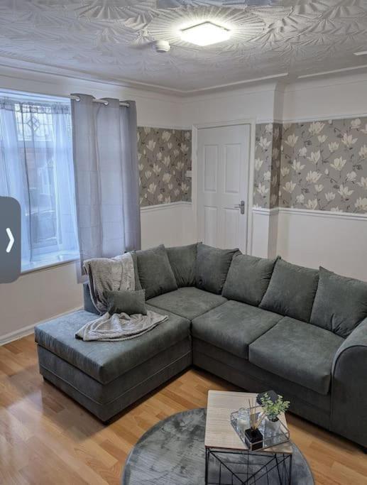 As Peaceful Home Bescot Экстерьер фото